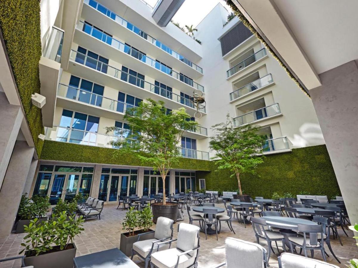 Hollywood Studios Condo Costa מראה חיצוני תמונה